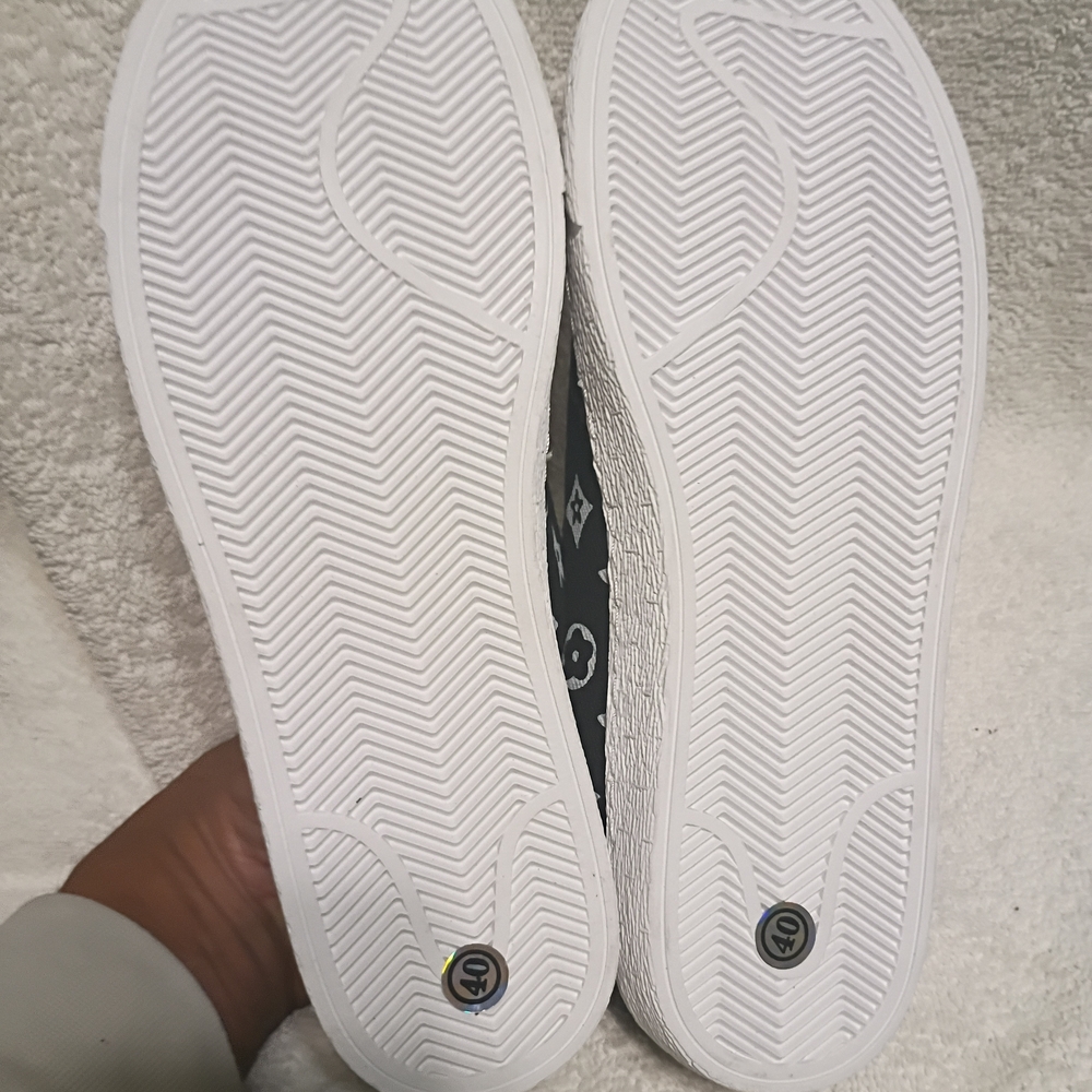New Classy Monogram Quiet Luxury Sneakers - Picture 6 of 6